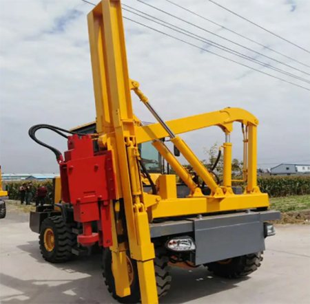 多功能型太陽(yáng)能光伏打樁機